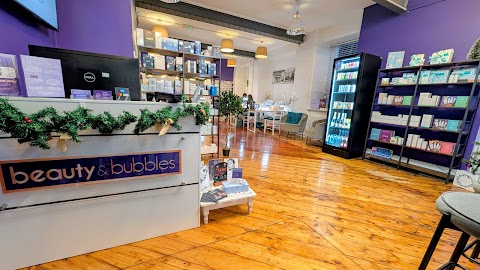Beauty and Bubbles, nail salon in Manchester