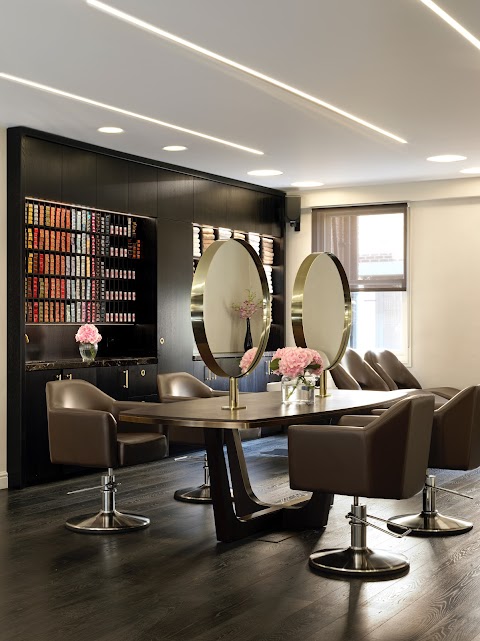 Gielly Green, beauty salon in London